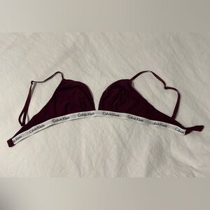 NEW - Small Calvin Klein bra - Burgundy Color